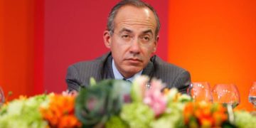 Grave error regresar asueto al día festivo: Calderón defiende puentes