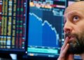 Ricos del mundo pierden 139,000 mdd en un solo día por el desplome bursátil