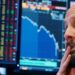 Ricos del mundo pierden 139,000 mdd en un solo día por el desplome bursátil