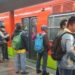 Mujer es detenida por manosear a un hombre en el Metro de CDMX