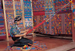 Viaje a los orígenes del arte textil maya