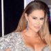 Ninel Conde presume su “Bombón Asesino” con ropa transparente