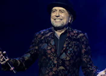 Operan a Joaquín Sabina por un derrame cerebral después de sufrir una  caída en concierto