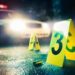Encuentran los cuerpos abandonados de dos niños en un auto