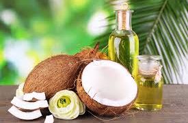 Aceite de coco, el mejor amigo de tu cabellera