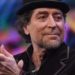 Joaquín Sabina estable y en observación tras operación