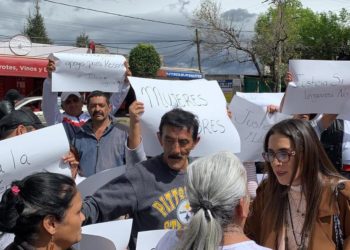 Buscan que Rosario Robles lleve proceso en libertad; “ha bajado de peso 7 kilos”: Hija