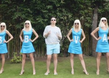 Nuevo comercial de BBVA con Plastilina Mosh rompe las redes