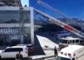 Trabajadores caen de andamio mientras limpiaban cristales; uno de ellos murió