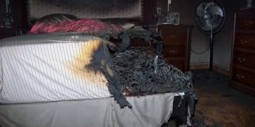 Mueren dos hermanitos tras explotarles una tablet en su recámara
