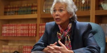 Sánchez Cordero pide que maestras orienten a mujeres víctimas de violencia