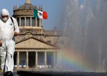 Alfaro pide no salir, anuncia apoyo económico de mil mdp a empresas e informales