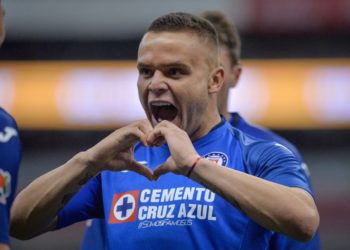 Cruz Azulbse lleva el clásico joven 1-0