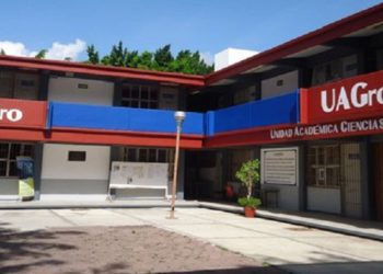 Destituyen a Profesor César Corrales profesor que procreó hijos con 6 alumnas