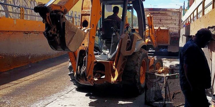 Comienza INTERAPAS limpieza preventiva en cárcamos de bombeo de la zona metropolitana de S.L.P.