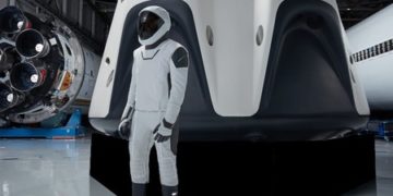 Space X lleva turistas al espacio
