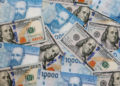 El peso chileno se desploma y alcanza un mínimo histórico