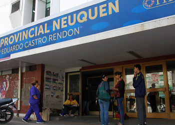 Mujer escapa del hospital para evitar pruebas del coronavirus