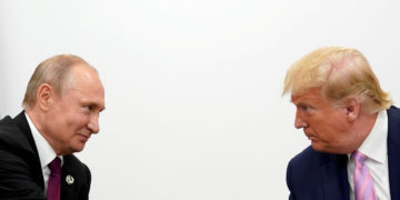 Putin y Trump valoran mayor interacción contra la pandemia