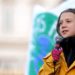 Compañía se disculpa por pegatinas machistas de Greta Thunberg