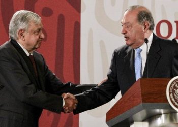 Slim no despedirá ningún empleado por coronavirus: AMLO