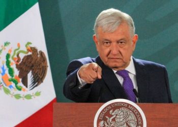 Conservadores se disfrazaron de feministas para atacarme: AMLO