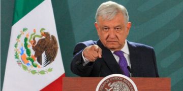 Conservadores se disfrazaron de feministas para atacarme: AMLO