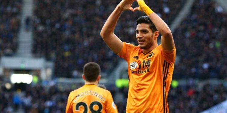 Raúl Jiménez le da el triunfo a los Wolves sobre el Tottenham