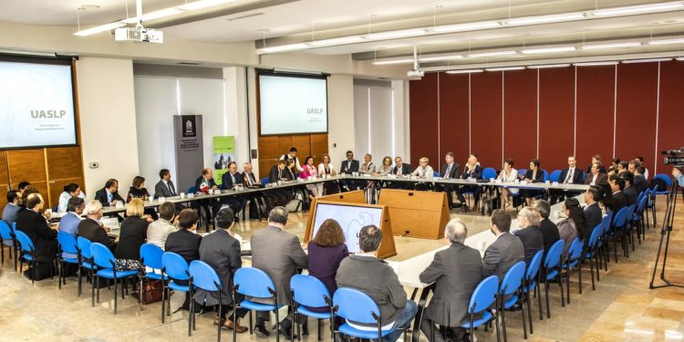 Rectores alemanes visitan la UASLP y acuerdan alianzas internacionales