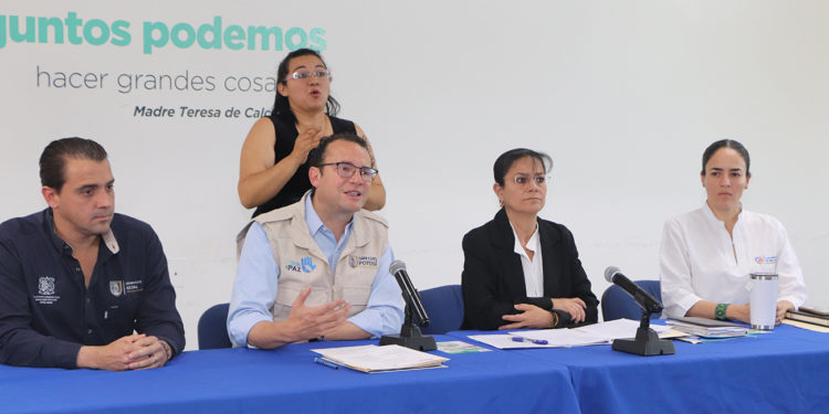 Xavier Nava establece acuerdos con Cámaras Empresariales para prevenir el Covid-19