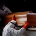 Sin poder ofrecer un último adiós: las dolorosas despedidas en España