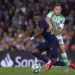 Andrés Guardado se lesiona previo al derbi ante Sevilla