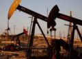 Se desploma el crudo; el petróleo WTI en menos de 20 dólares