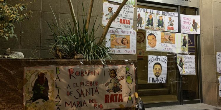Bloquean el Tribunal Estatal de Conciliación y Arbitraje