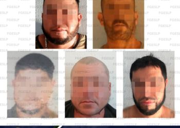 Juez califica de ilegal detención de 5 sujetos que atacaron a policías en Santa Catarina