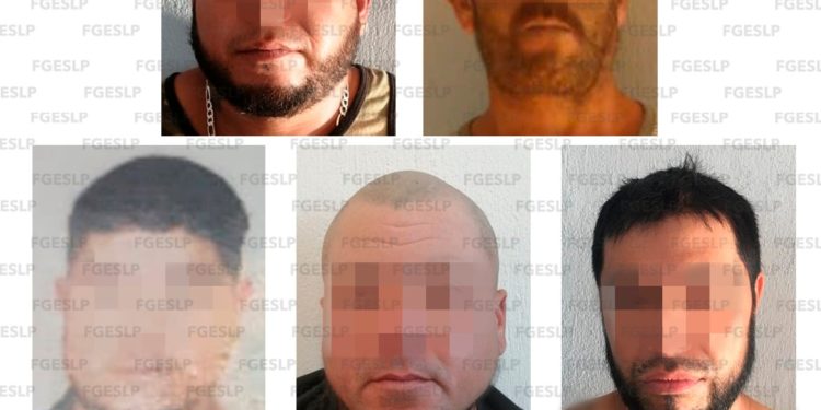 Juez califica de ilegal detención de 5 sujetos que atacaron a policías en Santa Catarina