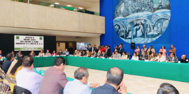 Ante Cámara de Diputados el alcalde pide mayores facultades y recursos para municipios