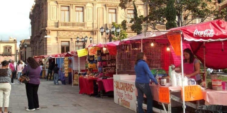 Continuidad al reordenamiento del comercio informal