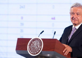 AMLO cuestiona al PAN por no aprobar pensiones