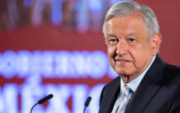 Nada de deprimirnos, tenemos que salir adelante: AMLO