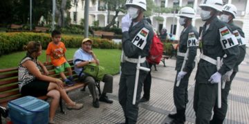 Bolivia declara cuarentena total por 14 días