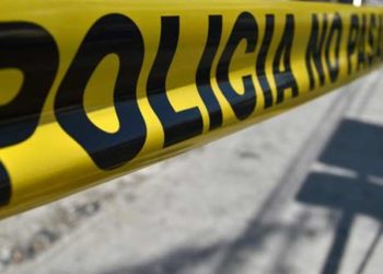 Hallan cuerpo de mujer dentro de fosa clandestina en Acapulco