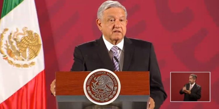 Critica AMLO a quienes votaron contra reforma para programas sociales