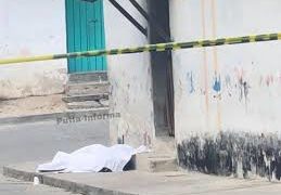 Matan a balazos a madre e hijo en Oaxaca