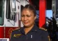Mujer bombero amamantó a bebé arrojada entre dos muros