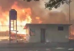 Fuerte incendio en el Reclusorio Norte
