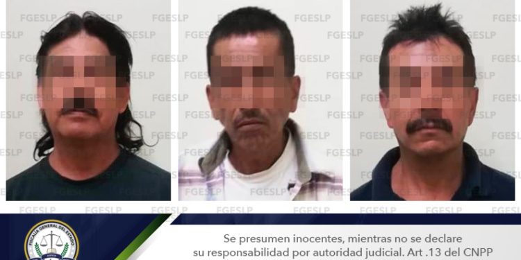 Detienen a 3 con mercancía robada de empresa en Zona Industrial