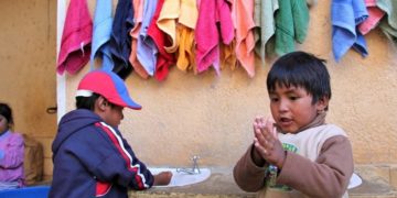 Tres mil millones de personas no tienen como lavarse las manos para protegerse del coronavirus