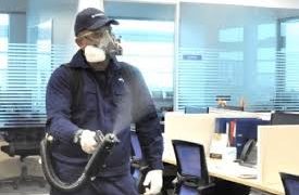 ¿Realmente sirve desinfectar superficies para prevenir covid-19?