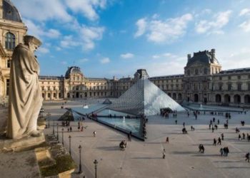 Cierran Museo de Louvre por coronavirus